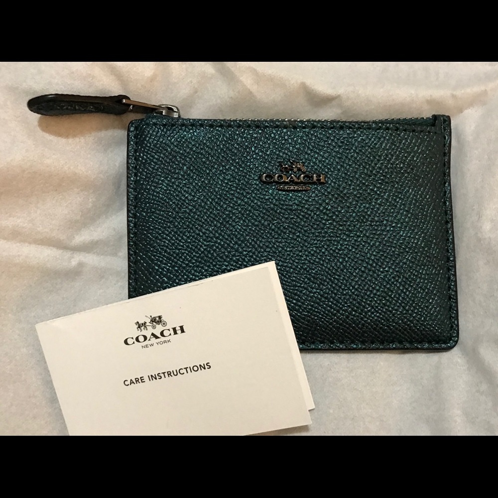 NWOT Coach Mini Skinny ID Wallet